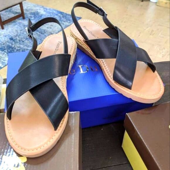 Pierre Dumas JoJo - Picture 1 of 7